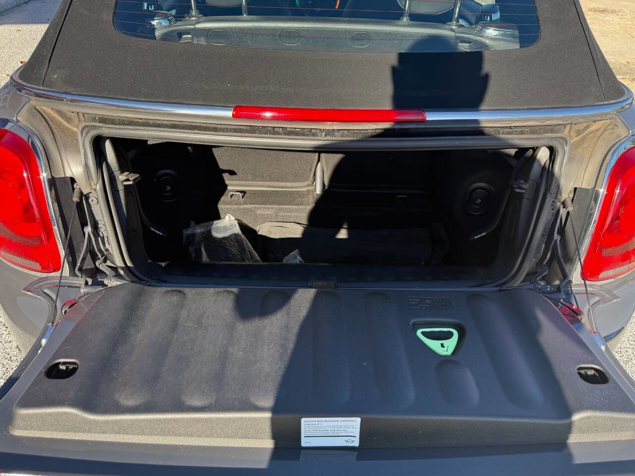 Used 2019 MINI Cooper S w/ Signature Upholstery Package image 9