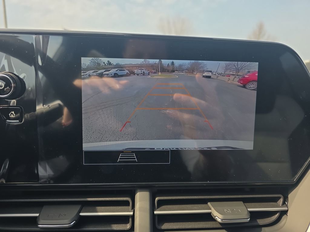 New 2026 Chevrolet Trax RS w/ Sunroof Package image 21