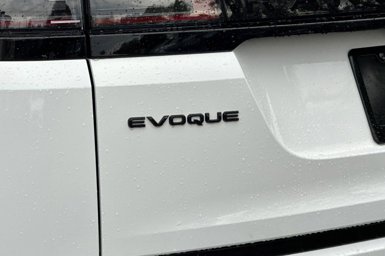Certified 2025 Land Rover Range Rover Evoque Dynamic SE image 14