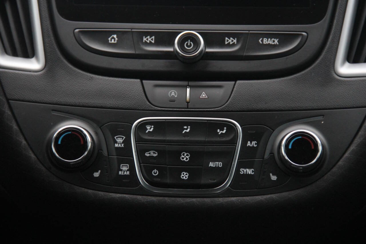 Used 2023 Chevrolet Malibu LT image 17