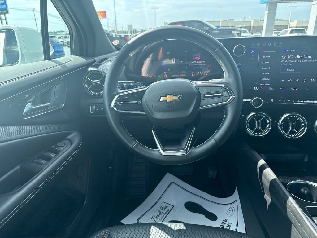 Used 2024 Chevrolet Blazer EV LT AWD/4WD image 17