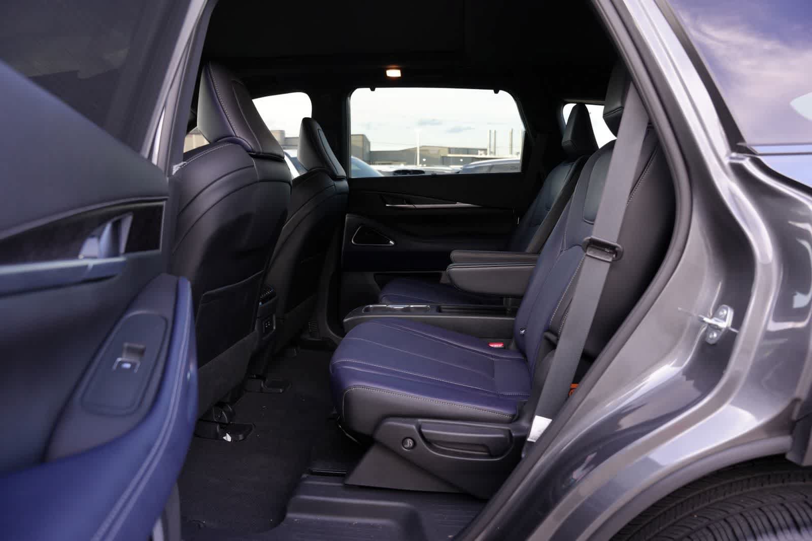 Certified 2026 INFINITI QX60 Sport AWD/4WD image 18