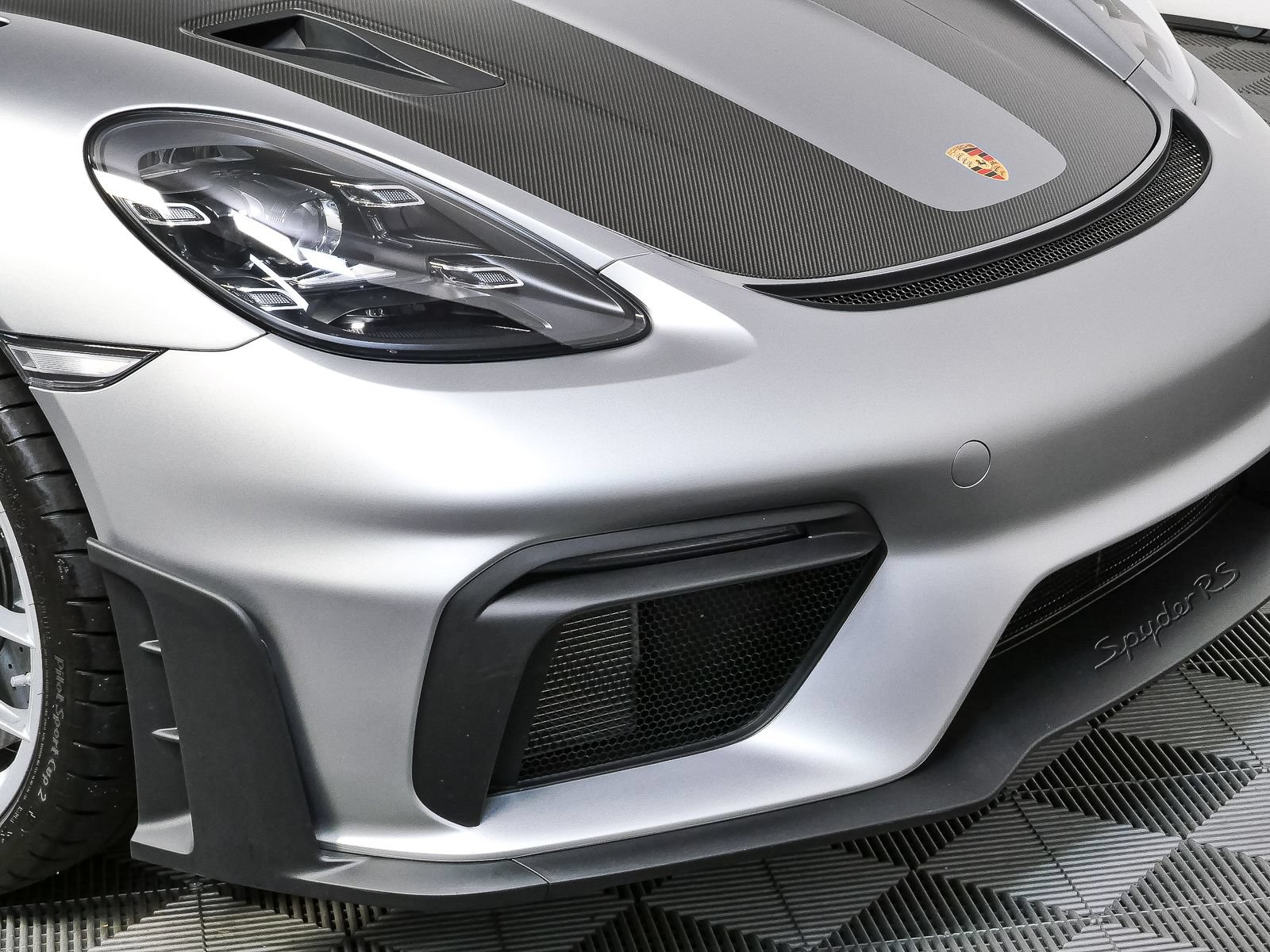 Certified 2025 Porsche 718 Boxster Spyder RS RWD image 37