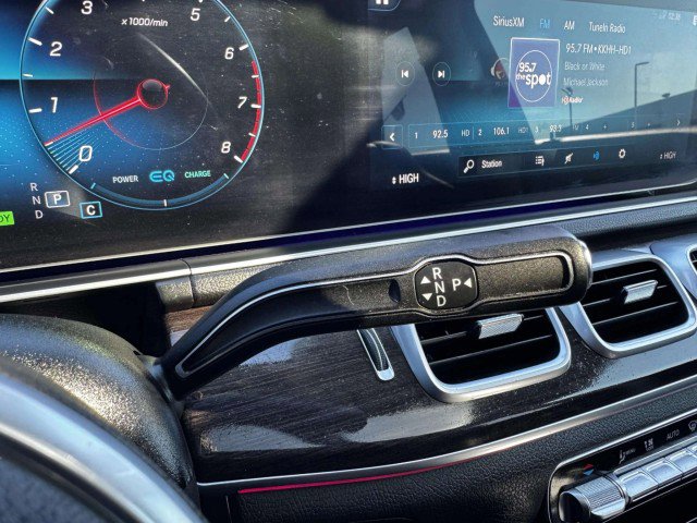 Used 2020 Mercedes-Benz GLE 450 4MATIC w/ Premium Package image 25