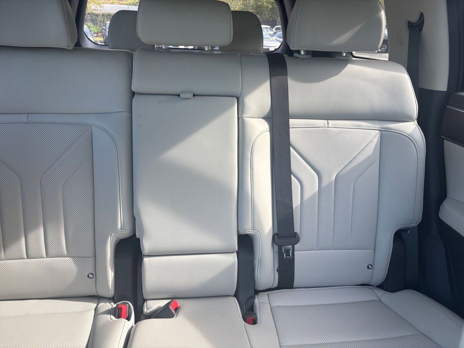 Used 2025 Hyundai Santa Fe SEL image 36