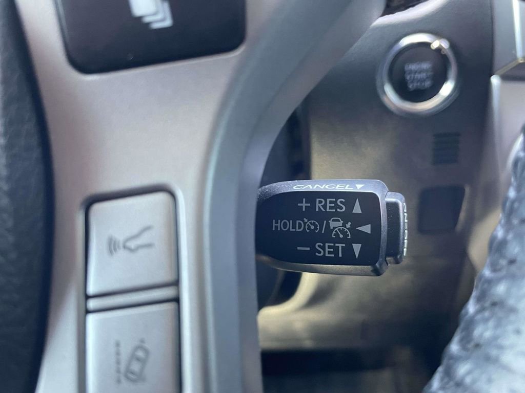 Used 2020 Toyota 4Runner SR5 Premium w/ Moonroof Package AWD/4WD image 29