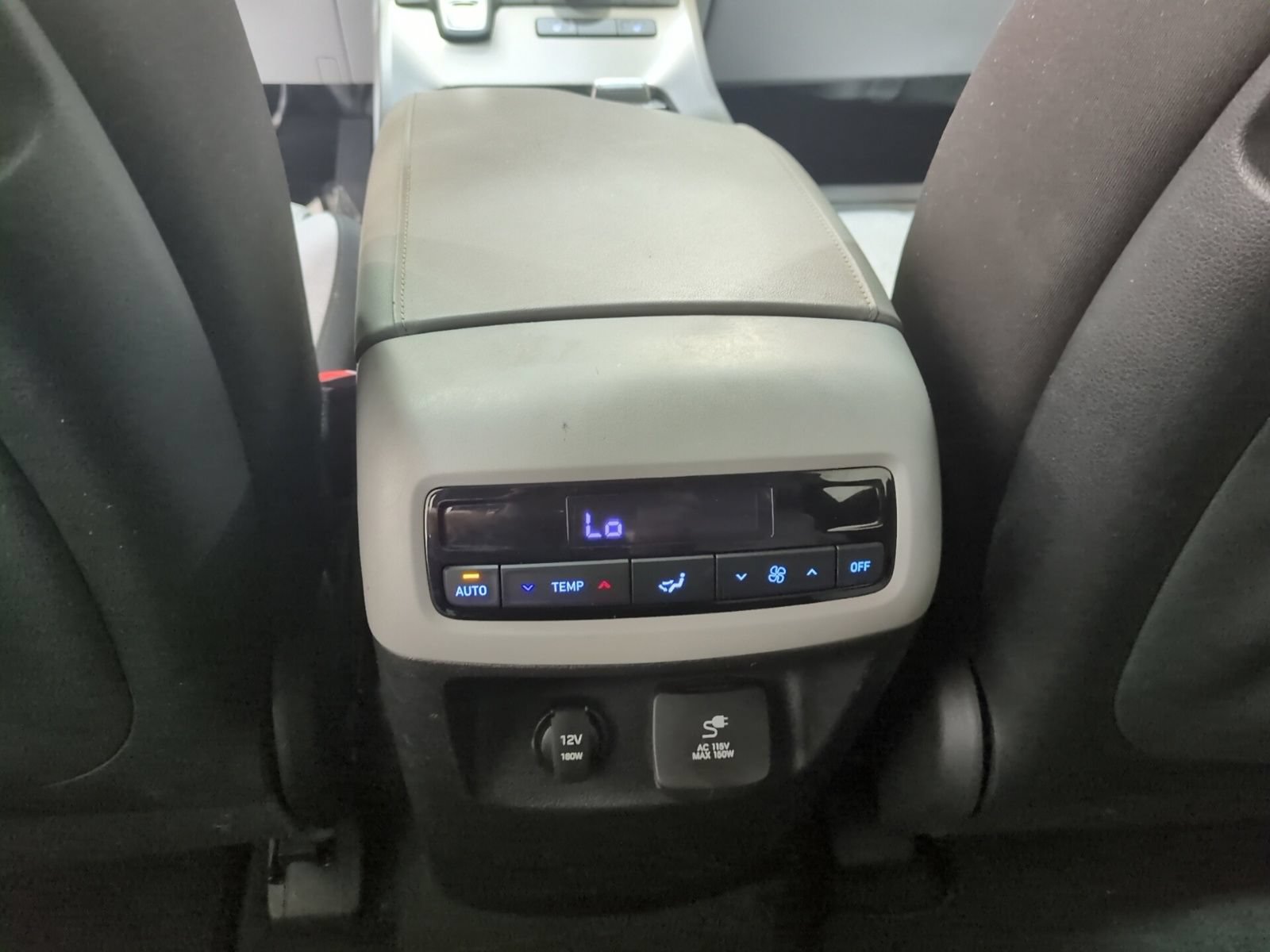 Used 2022 Hyundai Palisade SEL w/ Convenience Package AWD/4WD image 17