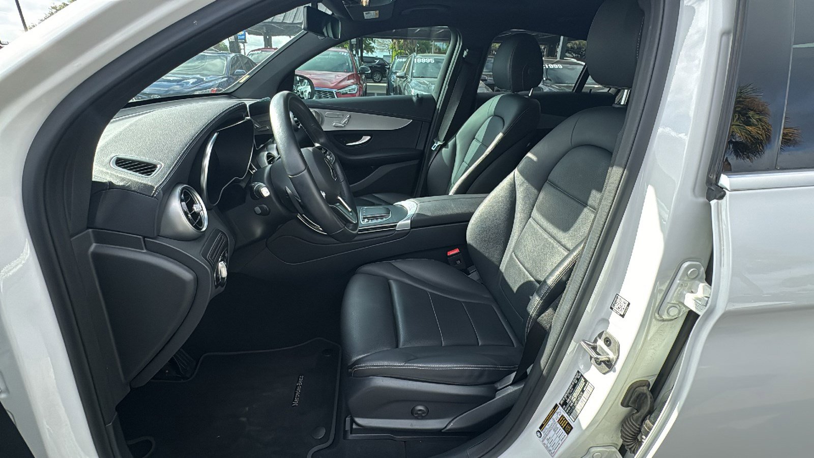 Used 2023 Mercedes-Benz GLC 300 4MATIC Coupe image 14