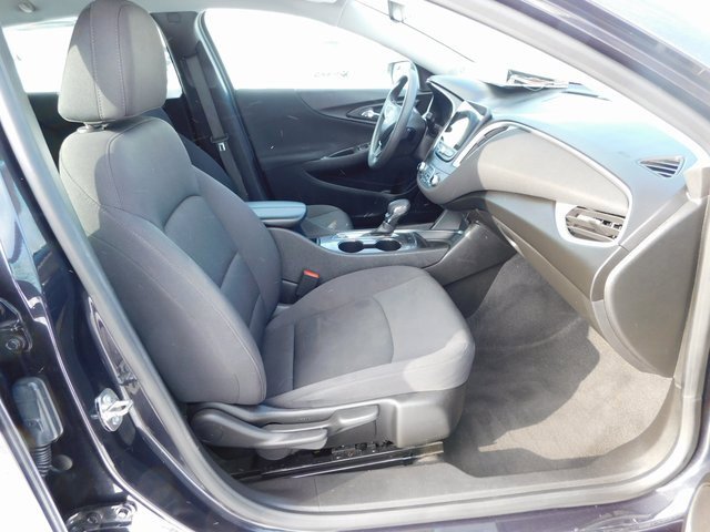 Used 2023 Chevrolet Malibu LT image 17