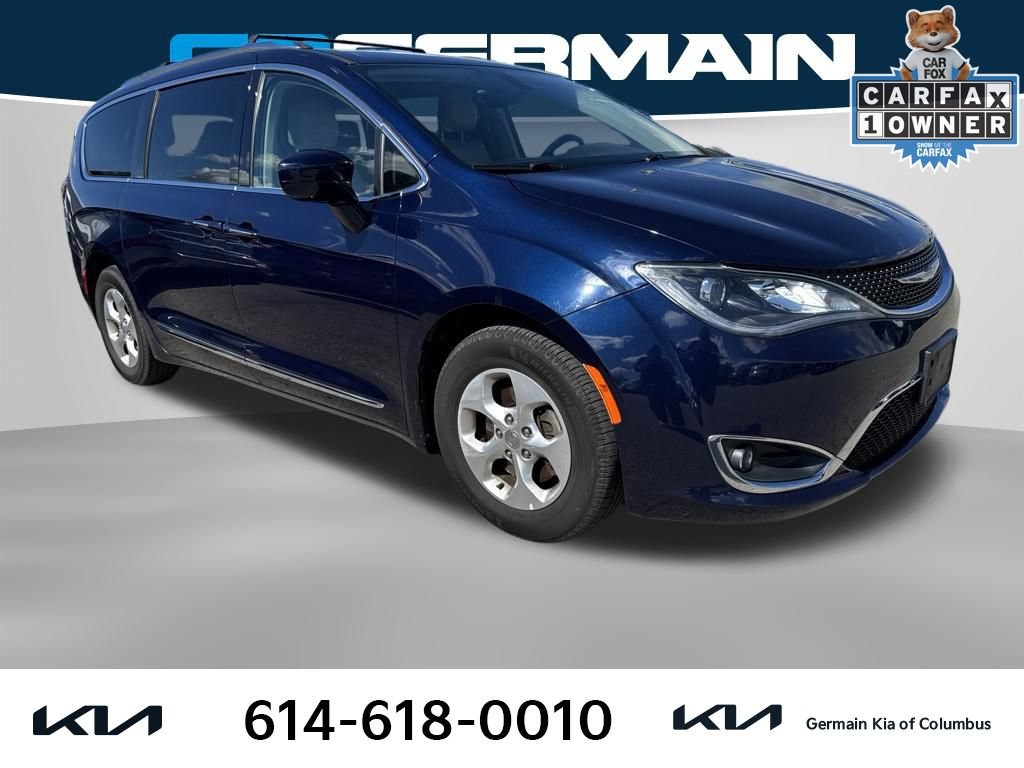 Used 2017 Chrysler Pacifica Touring-L Plus FWD image 6