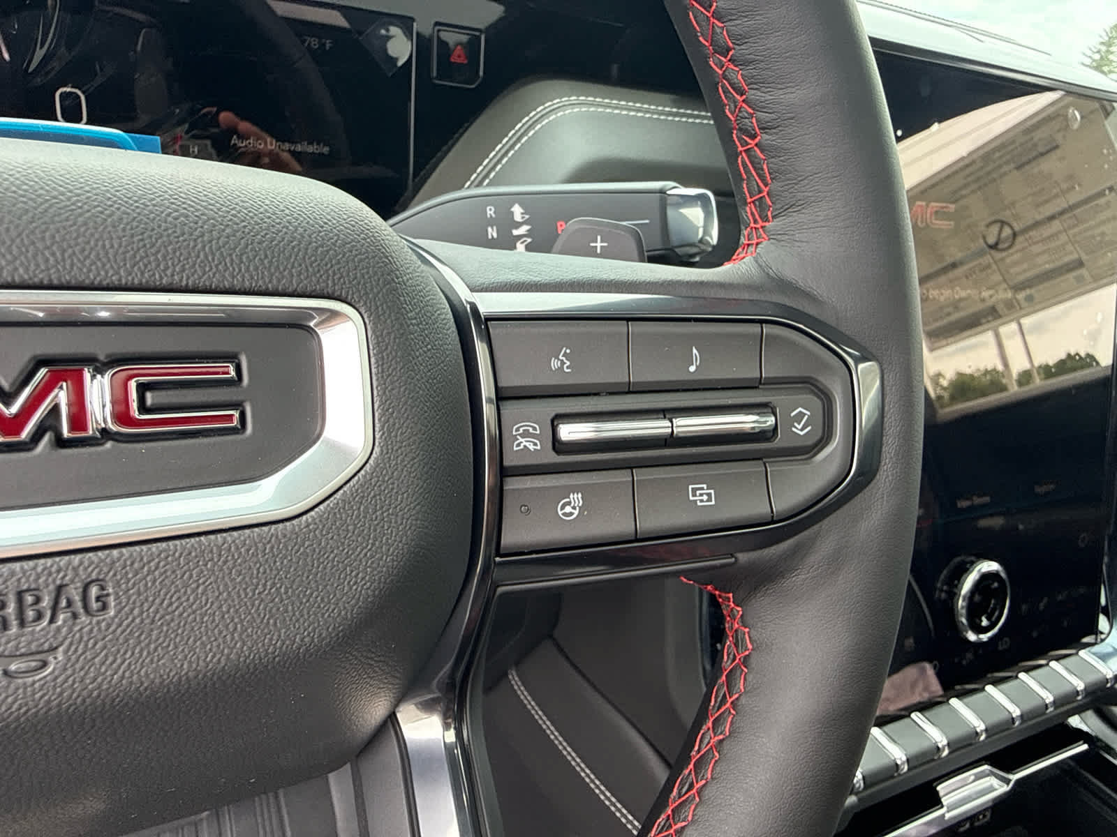 New 2026 GMC Yukon XL AT4 Ultimate w/ LPO, Floor Liner Package AWD/4WD image 18