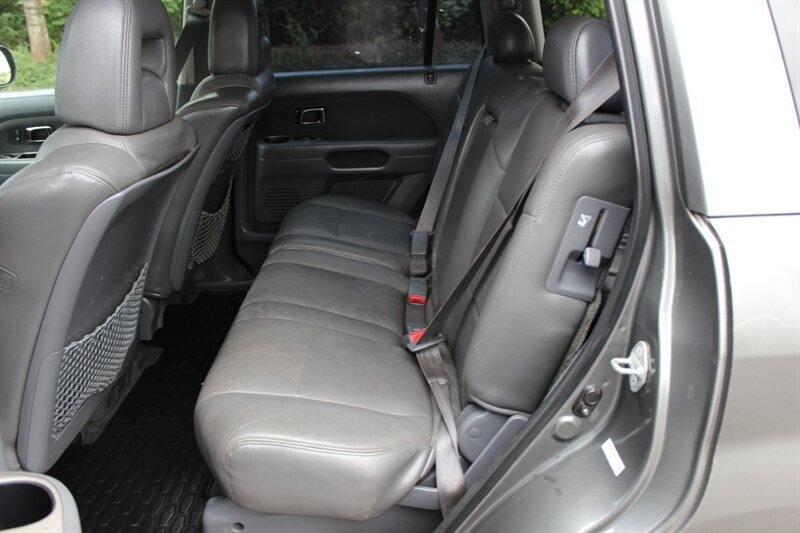 Used 2007 Honda Pilot LX image 12