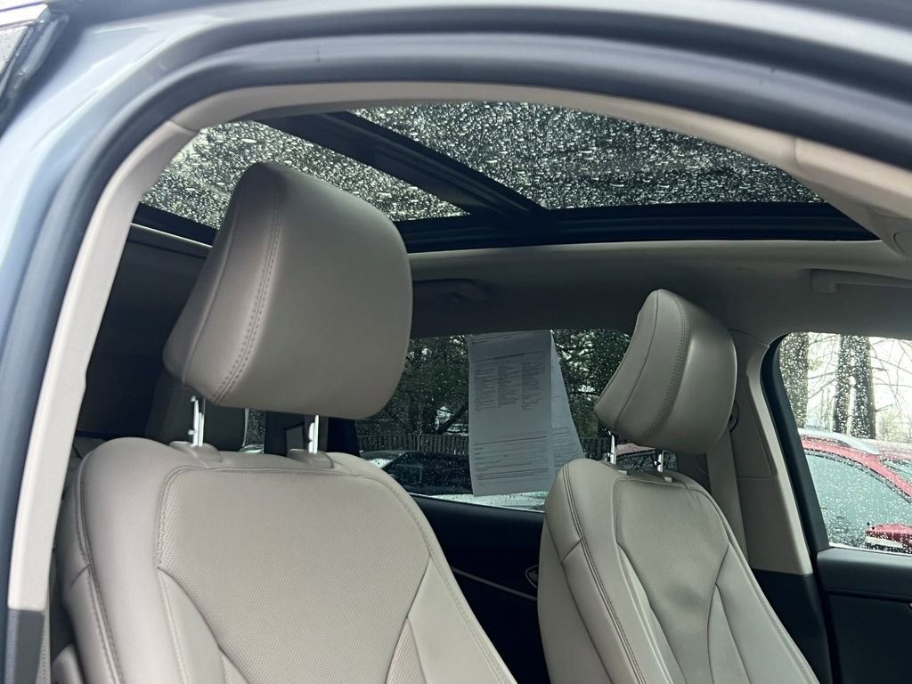 Used 2023 Lincoln Nautilus Reserve w/ Equipment Group 201A image 13