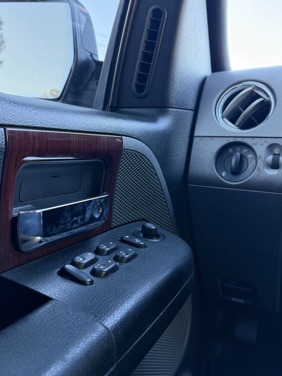 Used 2007 Ford F150 FX4 AWD/4WD image 13