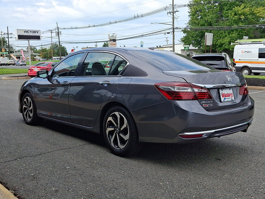 Used 2017 Honda Accord EX image 4