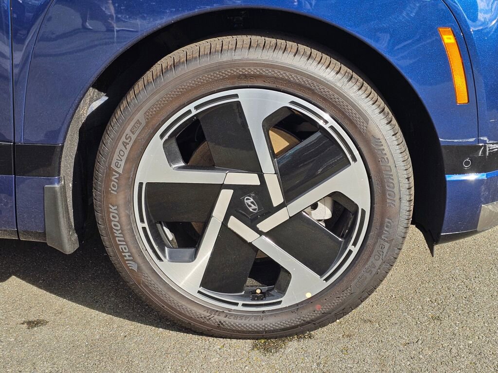 New 2026 Hyundai Ioniq 9 Calligraphy image 9