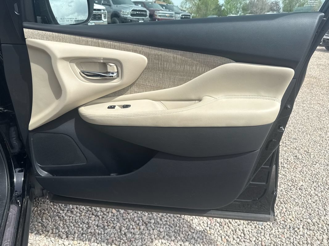 Used 2024 Nissan Murano SL w/ Cargo Package AWD/4WD image 13