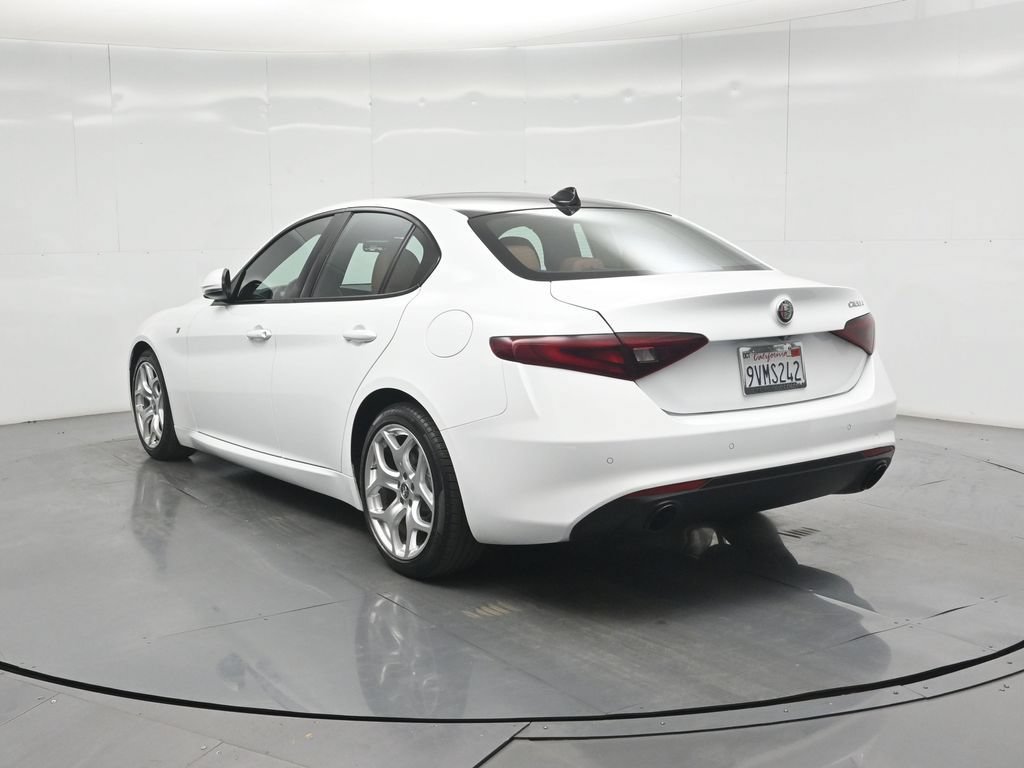 Used 2022 Alfa Romeo Giulia Ti RWD image 26