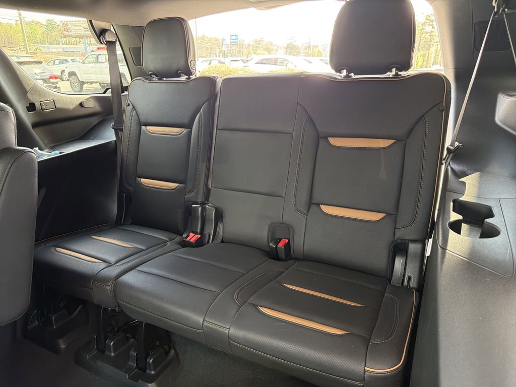 Used 2023 GMC Yukon AT4 w/ AT4 Premium Plus Package image 21