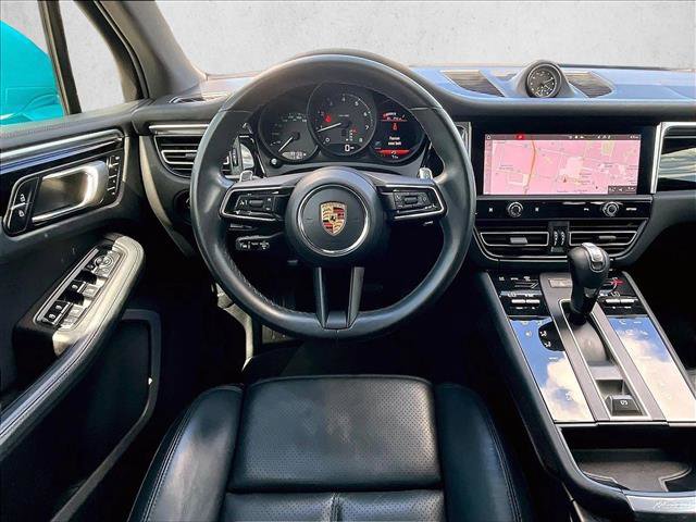 Used 2023 Porsche Macan AWD/4WD image 7