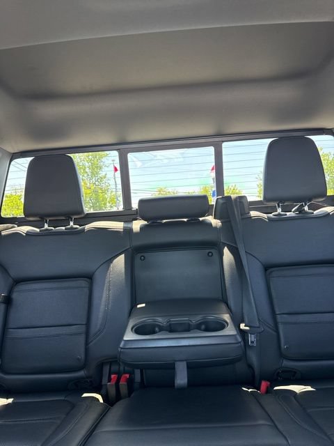 Used 2022 GMC Sierra 3500 Denali w/ Denali Black Diamond Edition AWD/4WD image 19