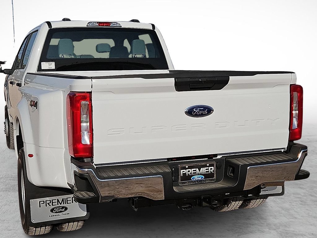 New 2026 Ford F350 XL w/ XL Chrome Package AWD/4WD image 8