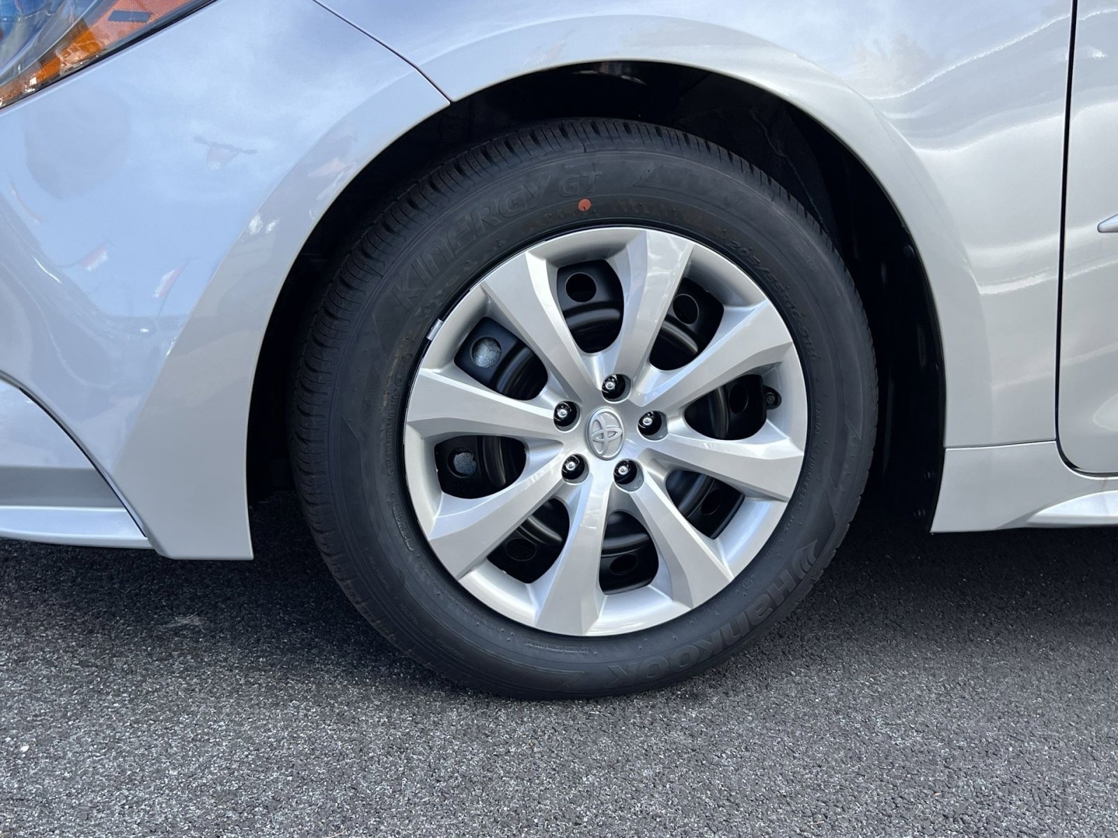 New 2026 Toyota Corolla LE FWD image 5