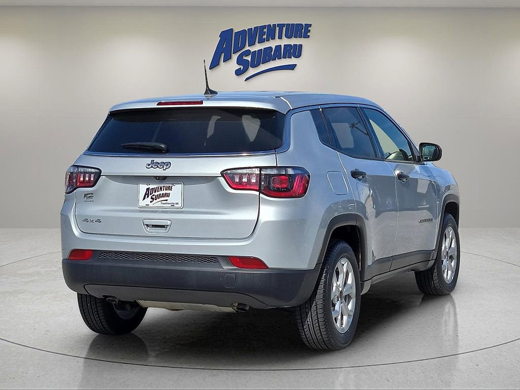 Used 2025 Jeep Compass Sport image 6