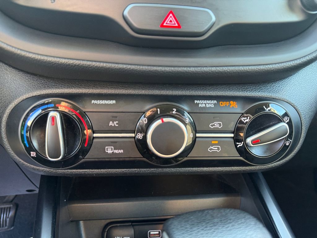 Used 2022 Kia Soul LX w/ Technology Package image 26