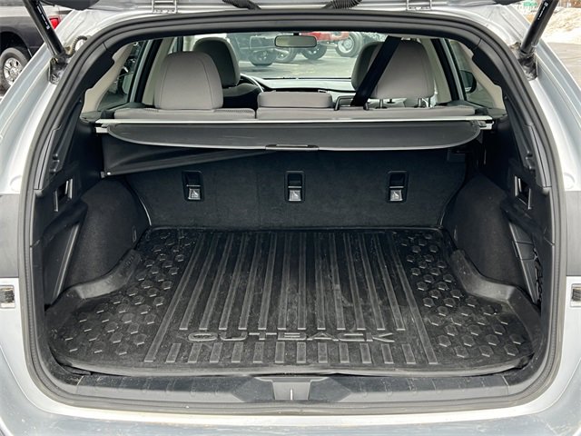 Used 2023 Subaru Outback Premium image 36