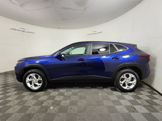 Certified 2024 Chevrolet Trax LS w/ LS Convenience Package FWD image 4