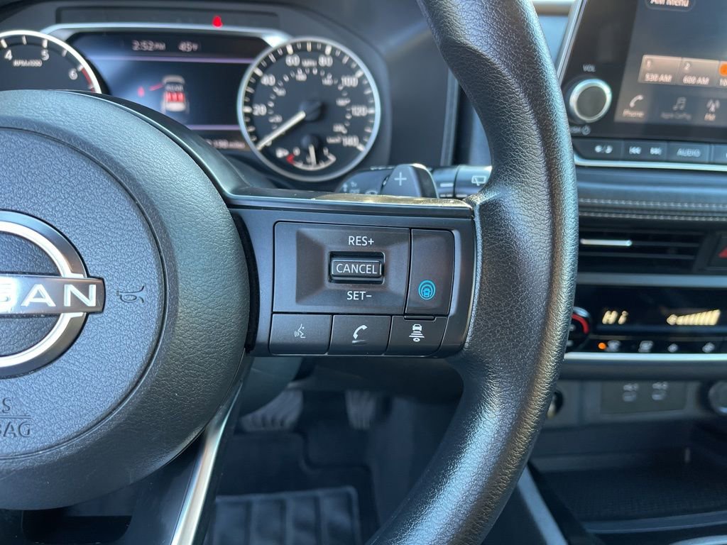 Used 2024 Nissan Rogue SV image 17