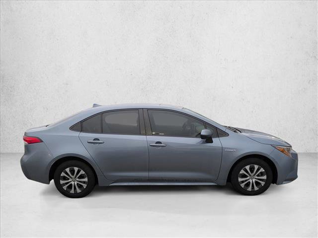 Used 2021 Toyota Corolla LE image 4