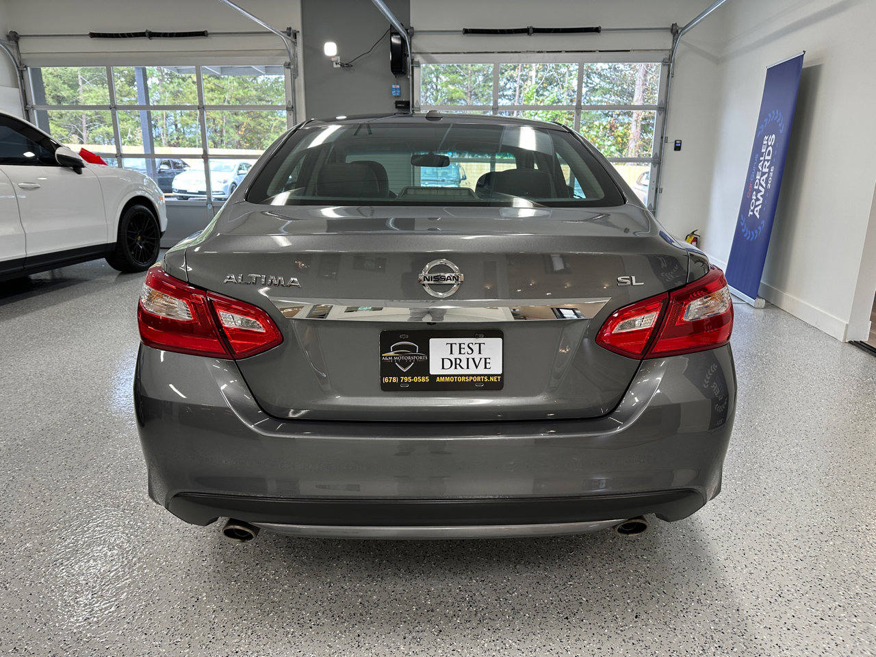 Used 2016 Nissan Altima 2.5 SL w/ 2.5 Technology Package image 8
