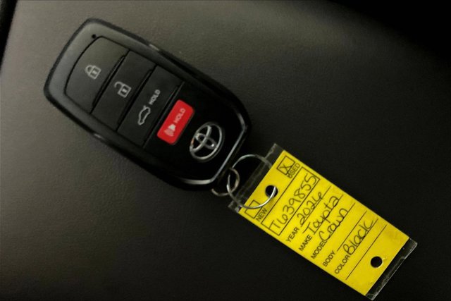 Used 2026 Toyota Crown AWD/4WD image 11