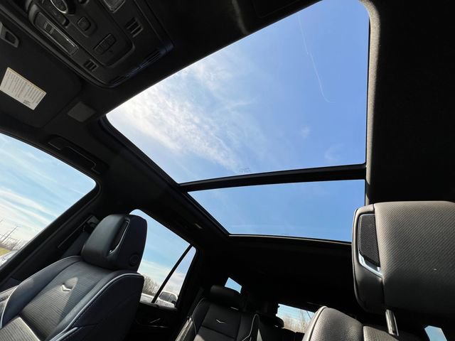 Certified 2024 Cadillac Escalade Sport w/ LPO, ONYX Package image 27