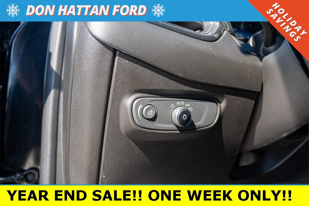 Used 2022 Chevrolet Equinox RS w/ LPO, Floor Liner Package image 16