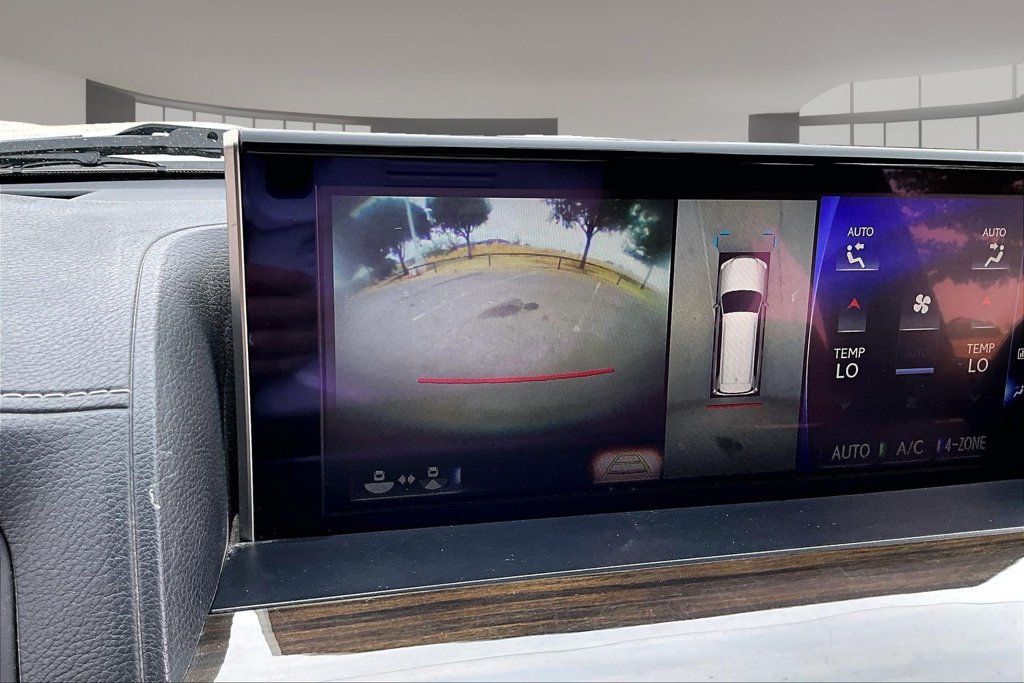 Used 2020 Lexus LX 570 4WD w/ Sport Package image 23