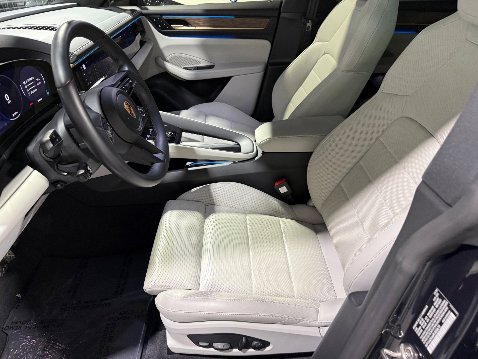 Used 2024 Porsche Macan 4 Electric w/ Premium Package image 35