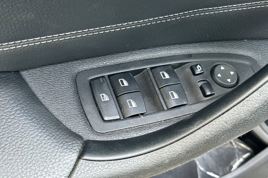 Used 2018 BMW X1 sDrive28i image 11