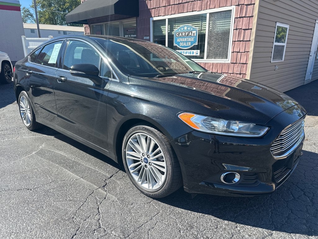 Used 2013 Ford Fusion SE FWD image 1