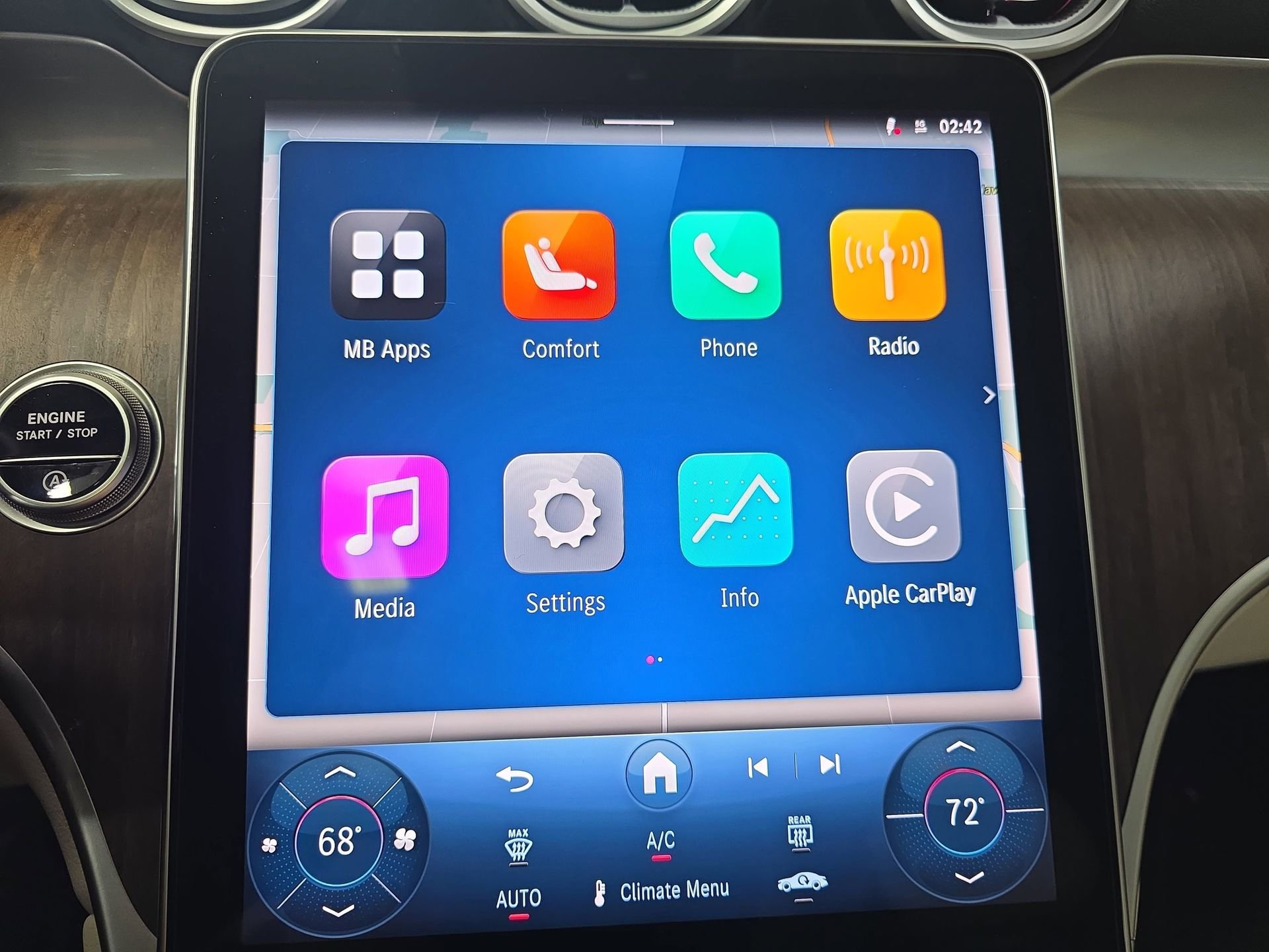 Certified 2025 Mercedes-Benz GLC 300 image 21