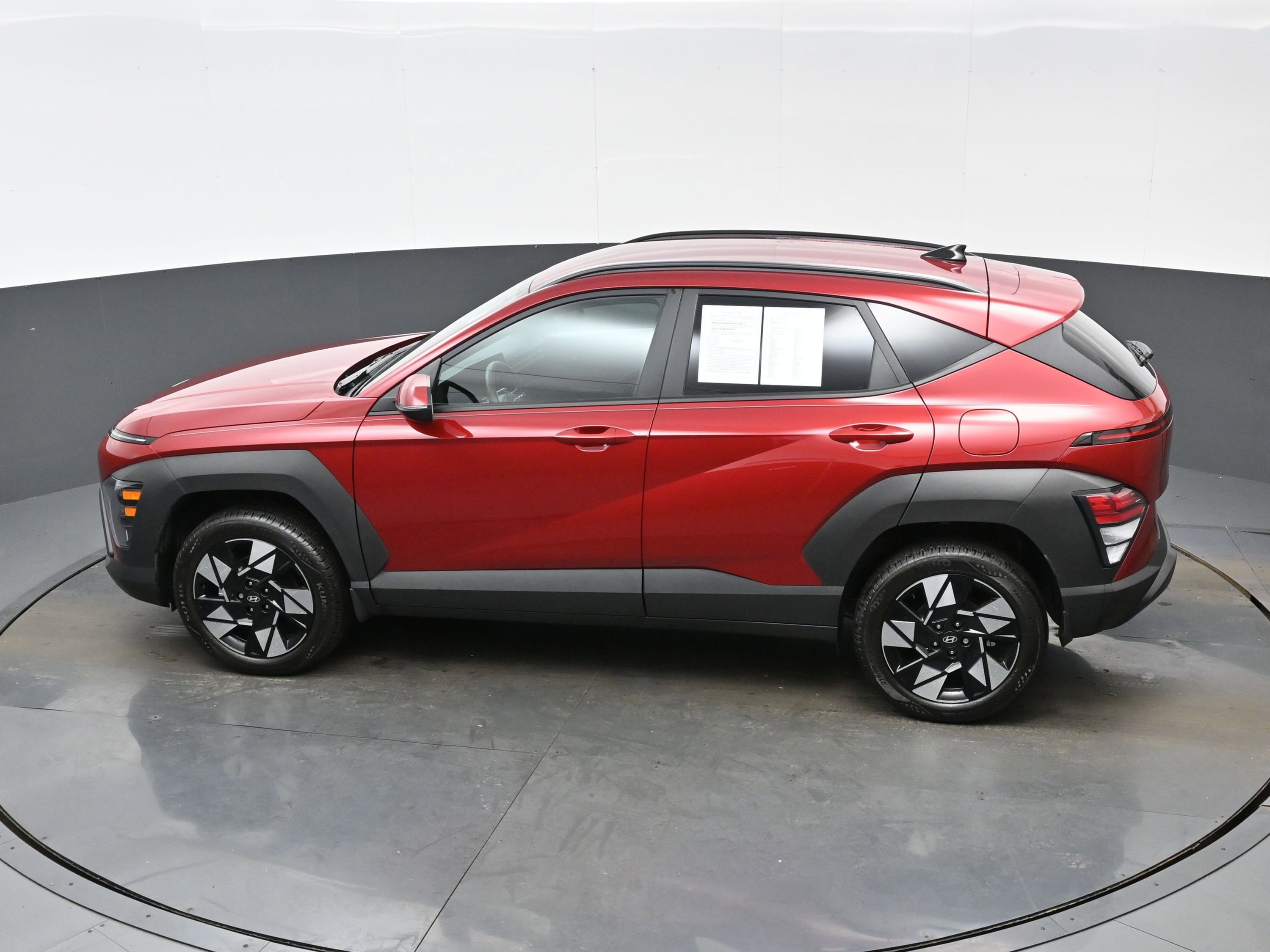 Used 2024 Hyundai Kona SEL w/ Convenience Package image 34