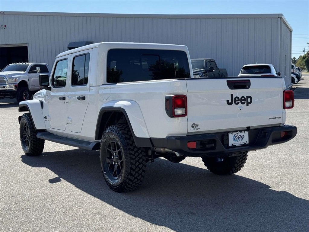 New 2025 Jeep Gladiator High Tide image 3