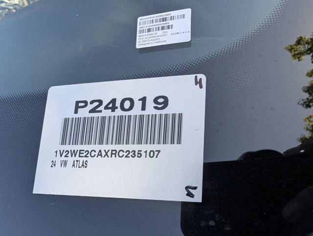Used 2024 Volkswagen Atlas Cross Sport SE image 36