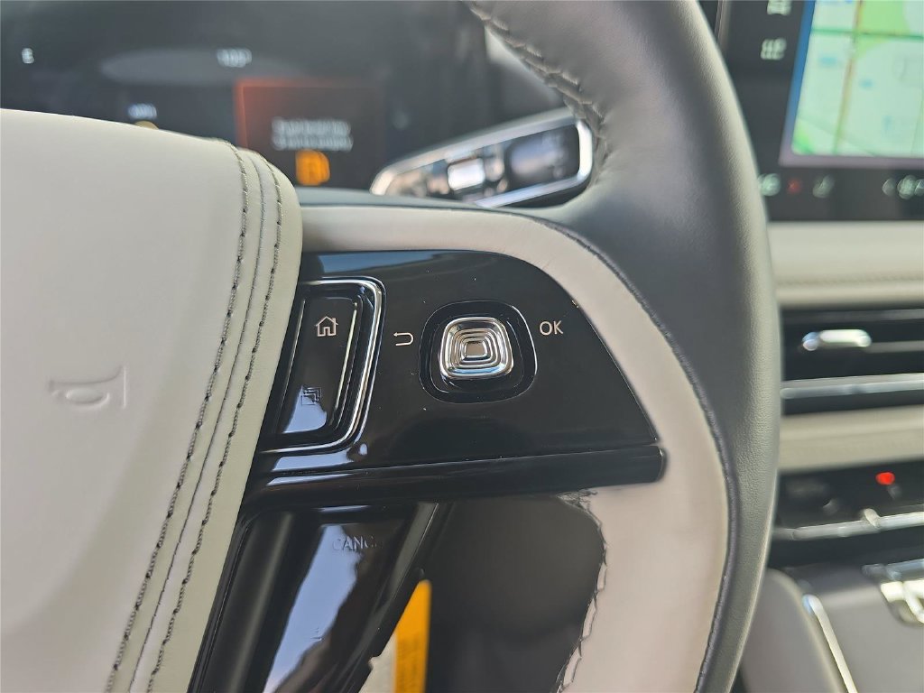 New 2026 Lincoln Aviator 2WD image 23