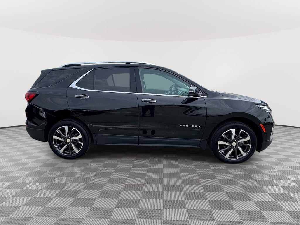 Used 2023 Chevrolet Equinox Premier AWD/4WD image 7