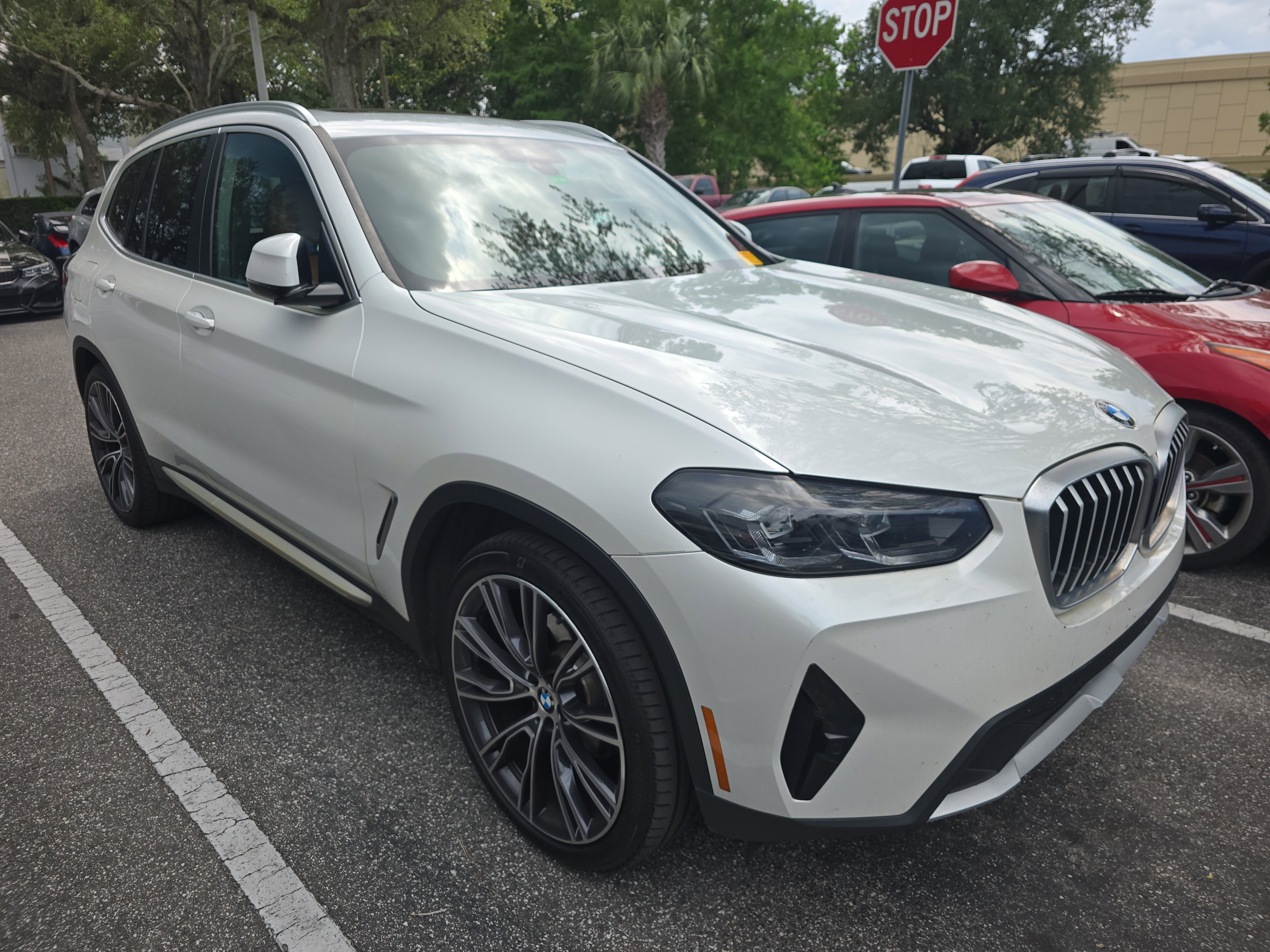 Used 2022 BMW X3 xDrive30i w/ Premium Package AWD/4WD image 1