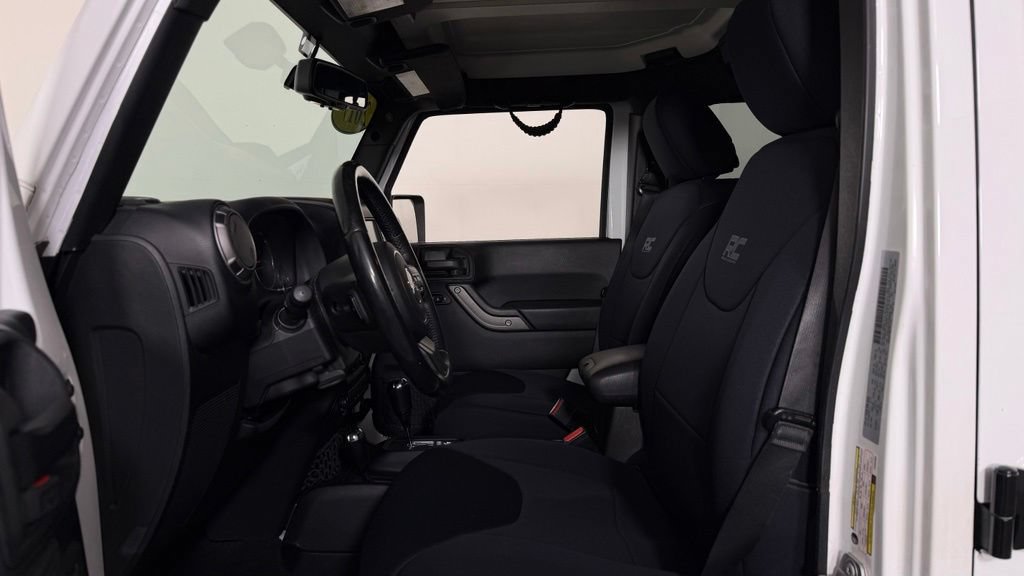 Used 2017 Jeep Wrangler Unlimited Sport w/ Quick Order Package 24S AWD/4WD image 15