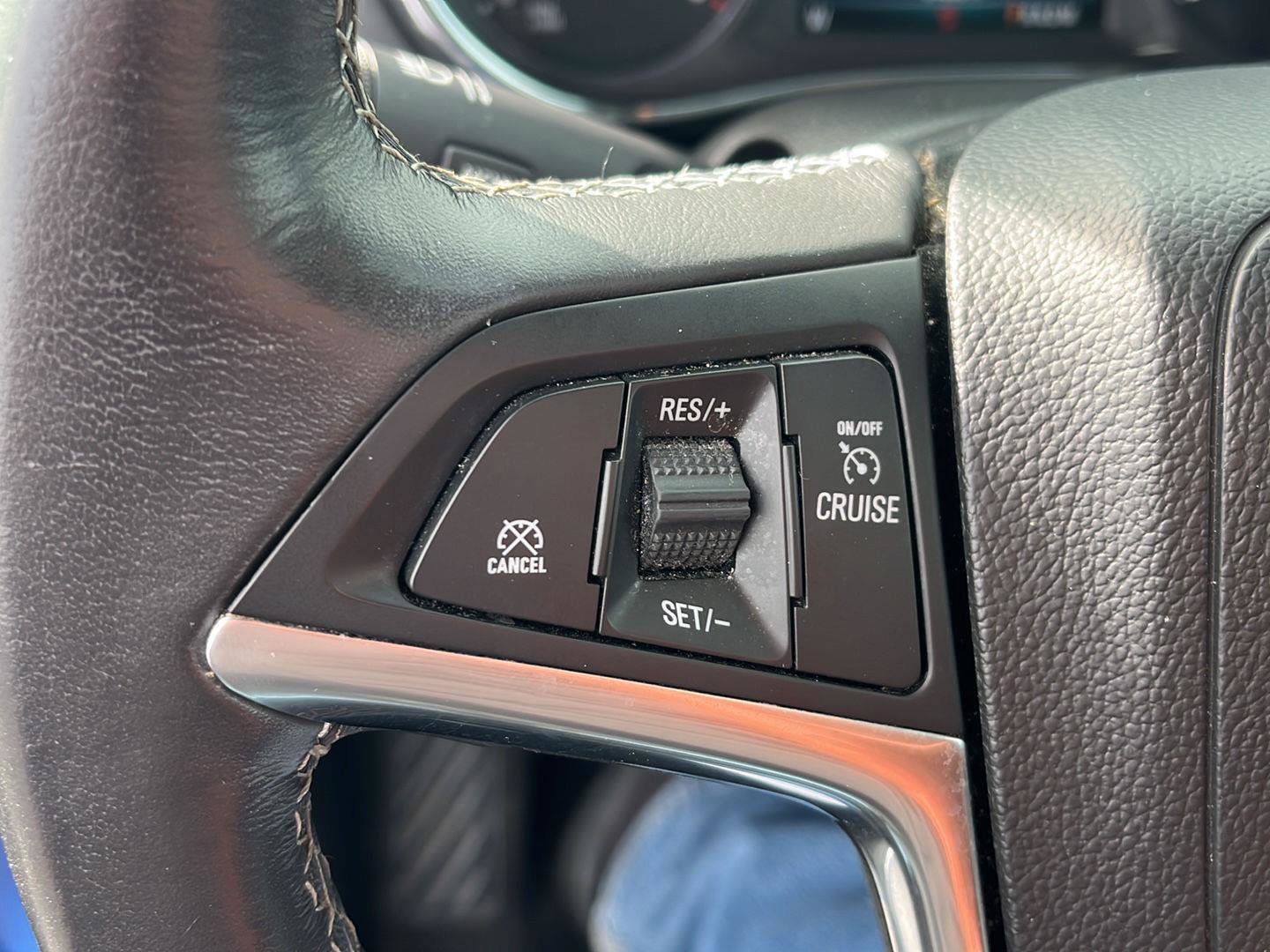 Used 2018 Buick Encore Preferred image 11